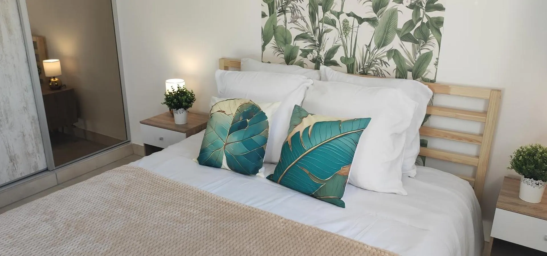 Apartment Appartement Neuf A 100 M De La Plage - New 100M From Beach Frejus